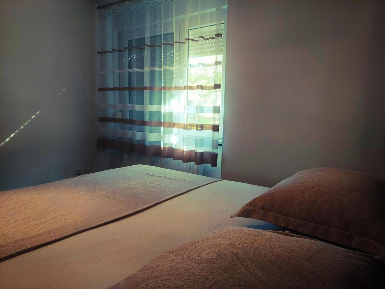 Apartments Onyx Sisak Eksteriør bilde