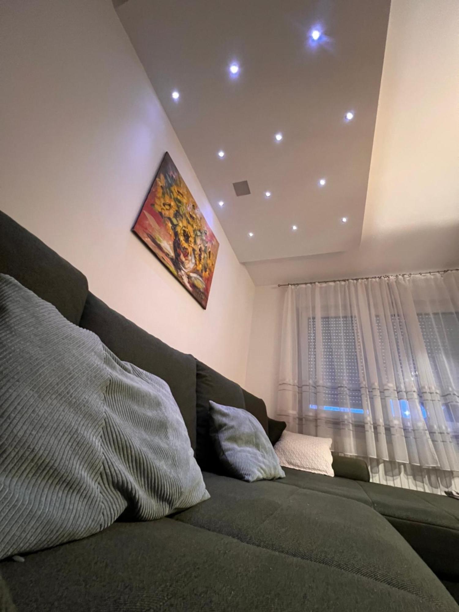 Apartments Onyx Sisak Eksteriør bilde